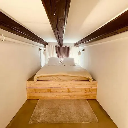 Messier Mezzanine *